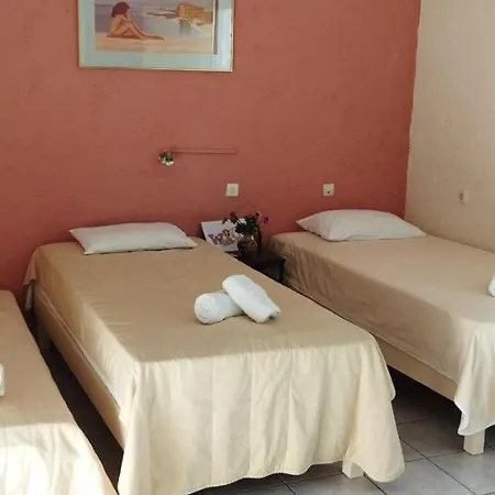 Aparthotel Cleo With Yard In 250m From The Malia